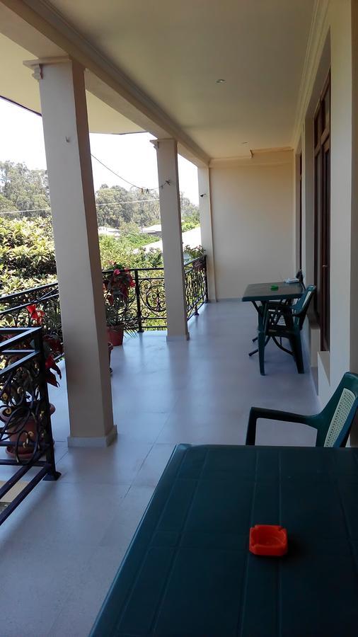 Guest House Vitali Gonio Exterior photo