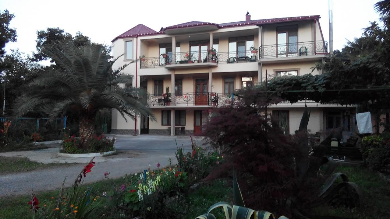 Guest House Vitali Gonio Exterior photo